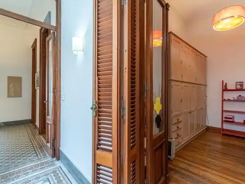Depto Tipo Casa en Venta 110 años