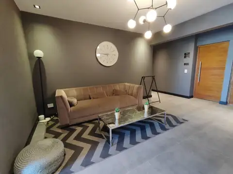 Oficina en Alquiler en Lomas De Zamora, $ 600.000