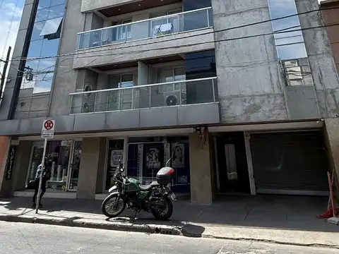 Pellegrini 250 , Piso 6