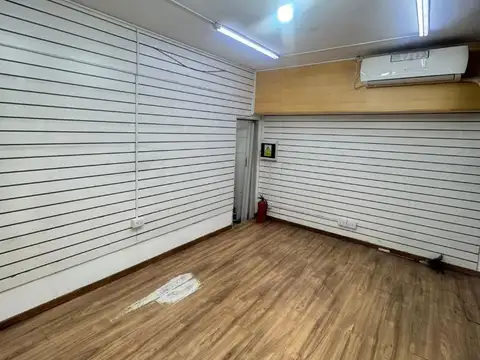 Local en Venta 40 años