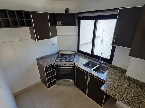 Departamento en Alquiler en Ramos Mejía, $ 900.000