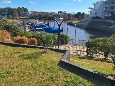 VENTA MARINAS DEL CANAL. NORDELTA. PB.
