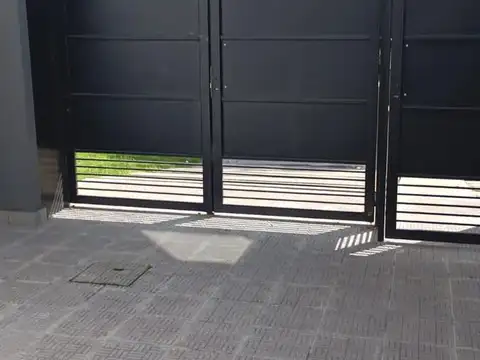 Depto Tipo Casa en Venta de 4 ambientes