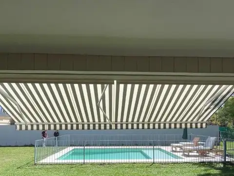 Casa 5 ambientes con 4 baños