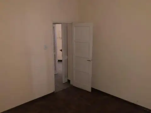 Casa bien ubicada