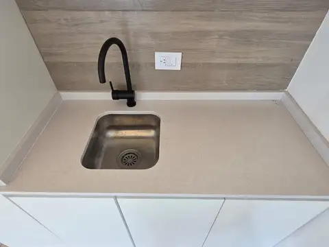 Local en Alquiler en Roldan, $ 800.000
