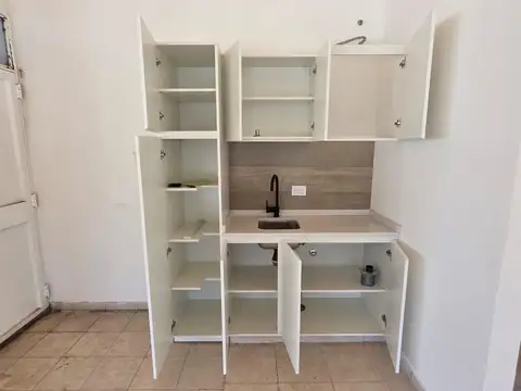 Local en Alquiler en Roldan, $ 800.000