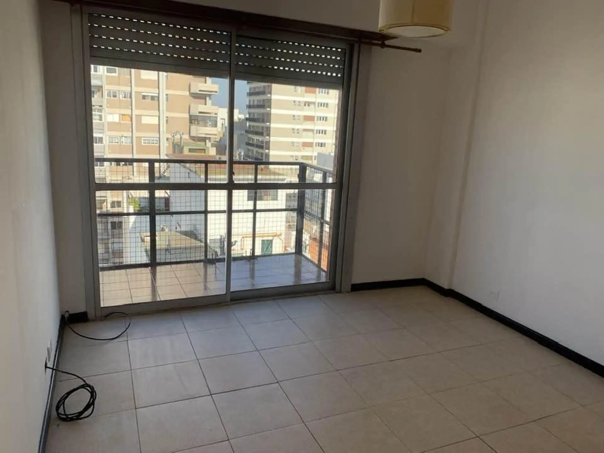 Departamento 2 ambientes a la calle Plaza Colon