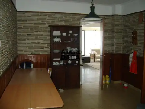 Depto Tipo Casa en Venta con 3 cocheras