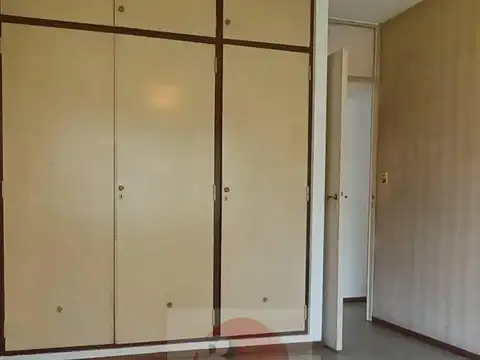 Constitucion 1900, Piso 4