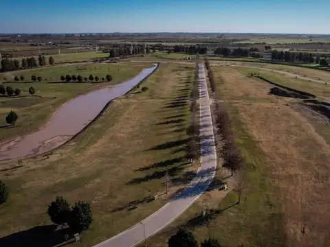 Terreno en Venta 50  mts Fondo