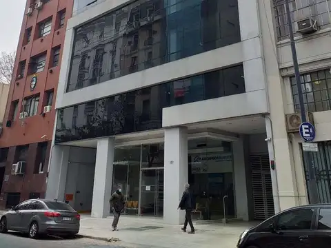 Oficina en Venta con 2 cocheras
