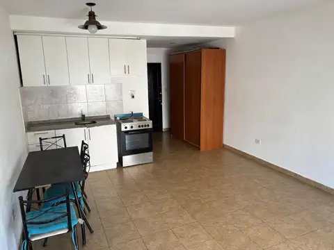 Alquiler Monoambiente con balcón San Cristóbal