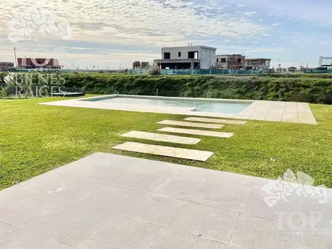 Casa en Venta en El Canton - Norte, USD 320.000