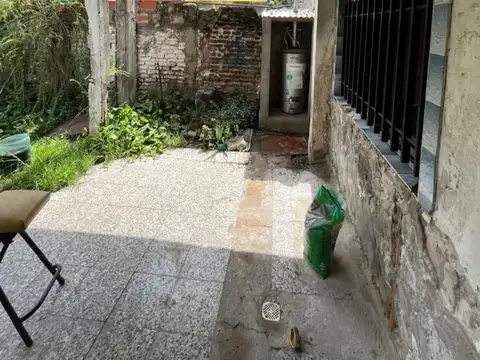 Casa 3 ambientes con 2 baños