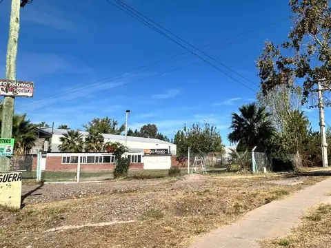 LATERAL SUR DE ACCESO ESTE Y CARRIL PONCE