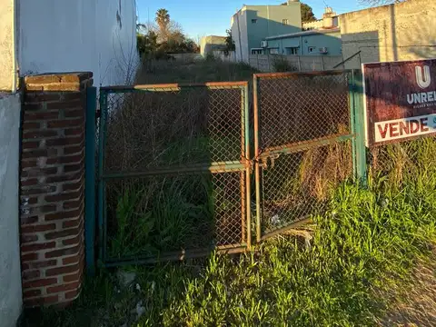 Terrenos y Lotes en Venta en Gonnet [Cod: 7253-285]