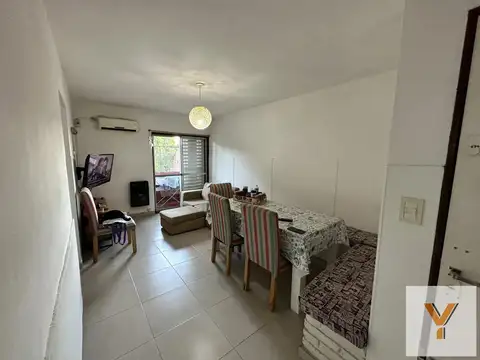 Departamento en venta - 2 Dormitorios 1 Baño - Tres de Febrero