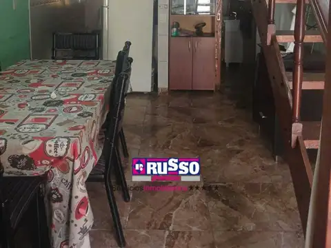 Depto Tipo Casa 2 ambientes con 1 baño