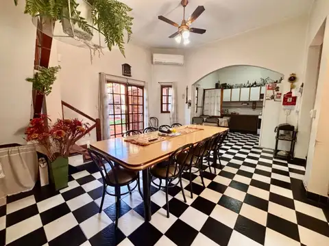 VENTA CASA 6 AMB DOBLE LOTE VILLA SARMIENTO HAEDO