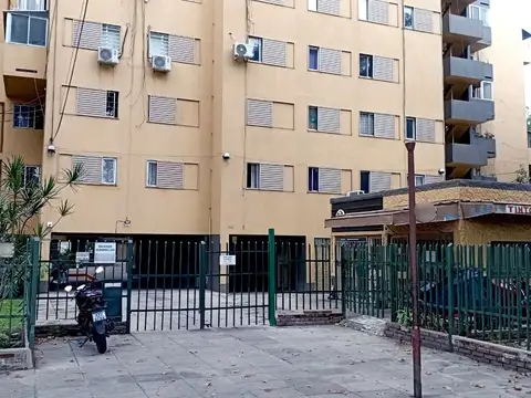 Albarellos 3100, Piso 8