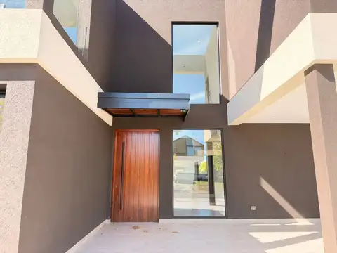Casa en Venta en Puertos - Araucarias, USD 330.000