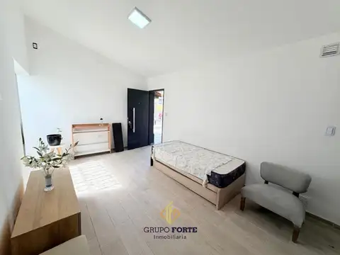 Depto Tipo Casa en Venta con 2 cocheras