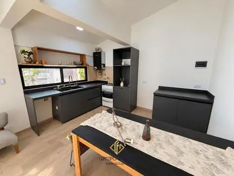 Depto Tipo Casa 3 ambientes con 2 baños