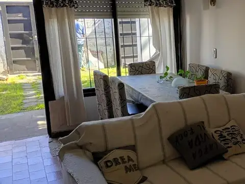 VENTA  CASA 3 AMBIENTES EN ITUZAINGO NORTE