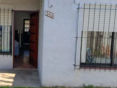 VENTA  CASA 3 AMBIENTES EN ITUZAINGO NORTE