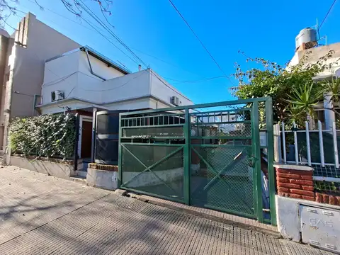 HERMOSO REAL TIPO CASA 2 Dormitorios, Patio, Terraza Quincho