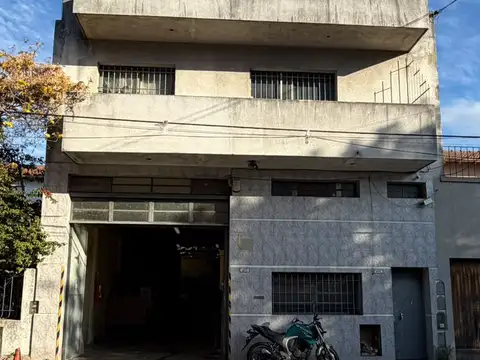 Deposito/galpón con Oficina