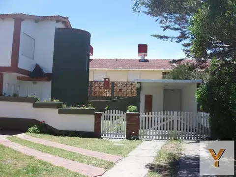 Dúplex en venta - 2 Dormitorios 2 Baños - Mar del Tuyú