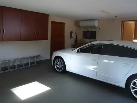 Casa en Alquiler de 5 dormitorios