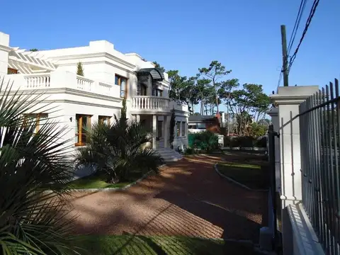 Casa en Alquiler al Este