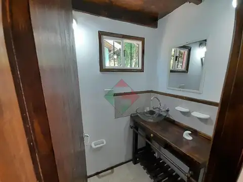 Lote en esquina en el Barrio Los Abedules con Tiny, lista para habitar!