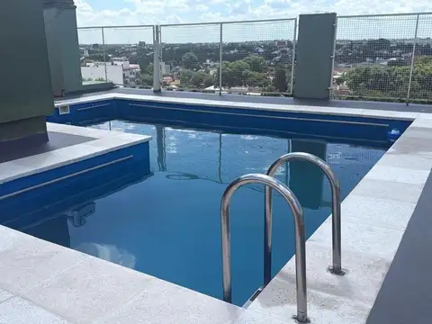 VENTA Semipiso 4 ambientes con cochera y pileta
