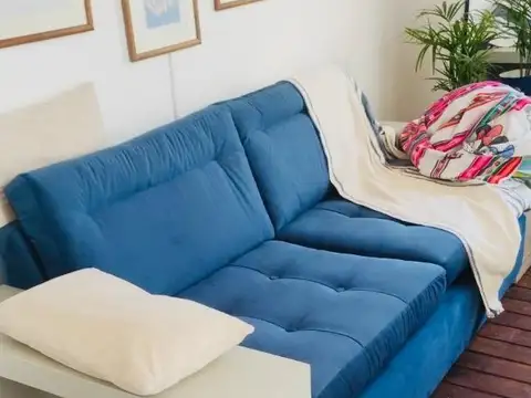 CASA CON AMPLIO JARDÍN EN BARRIO PARQUE