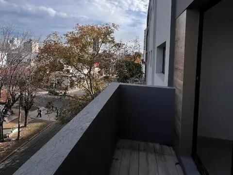 Dos ambientes con balcón! 3E (FC)