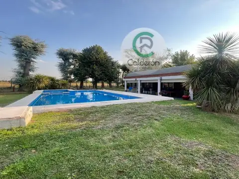 Casa en Alquiler con 5 cocheras