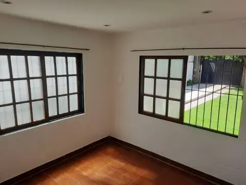 Casa en Alquiler al Oeste