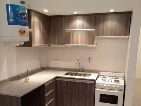 Departamento en Alquiler en Villa Luzuriaga, $ 510.000
