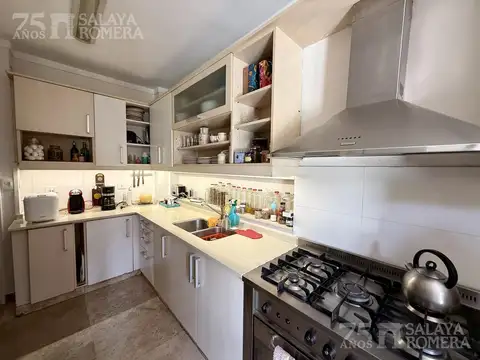 Casa 6 ambientes con 3 baños