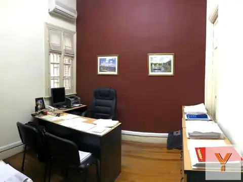 Departamento en venta - 4 Dormitorios 1 Baño - San Nicolás
