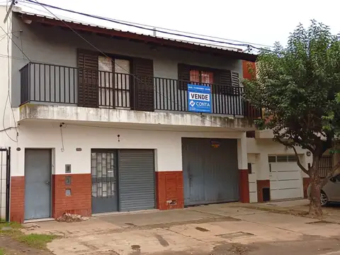 RETASADO!! - ATENCIÓN INVERSORES: 13 COCHERAS + LOCAL COMERCIAL +  CASA EN PLANTA ALTA.