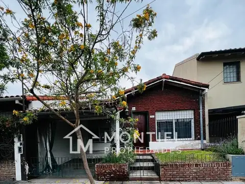 Casa Chalet  en Venta en Ciudad Jardin, Tres de Febrero, G.B.A. Zona Oeste