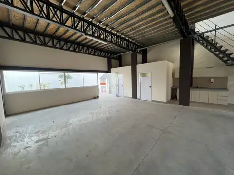 Galpon en Venta 26  mts Fondo