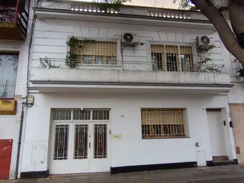 Griveo 2400, Piso 1