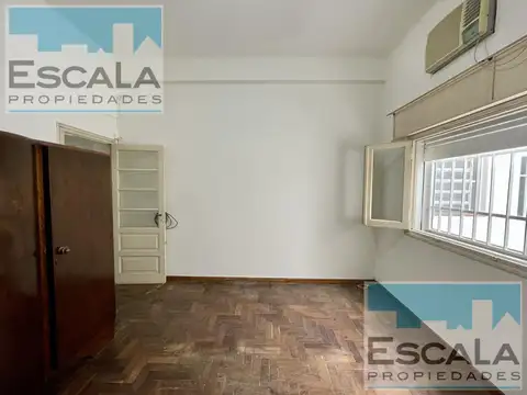 Casa en Alquiler con 1 cochera