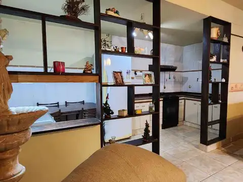 Depto Tipo Casa en Venta en Lanus Oeste, USD 100.000